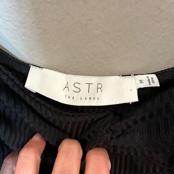 ASTR Black Ribbed Puff Sleeve Thong Bodysuit M - Picture 7 of 8